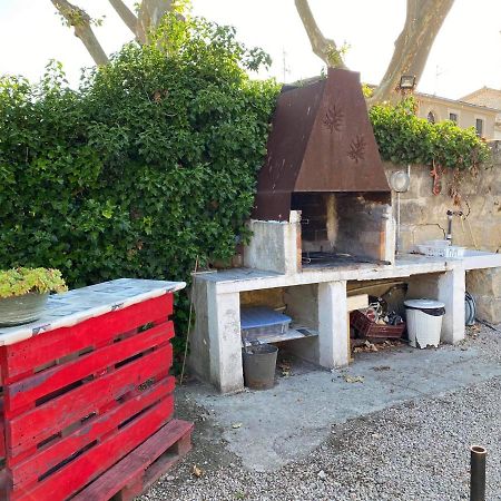 Apartamento Chez Marinette Le Cailar Exterior foto