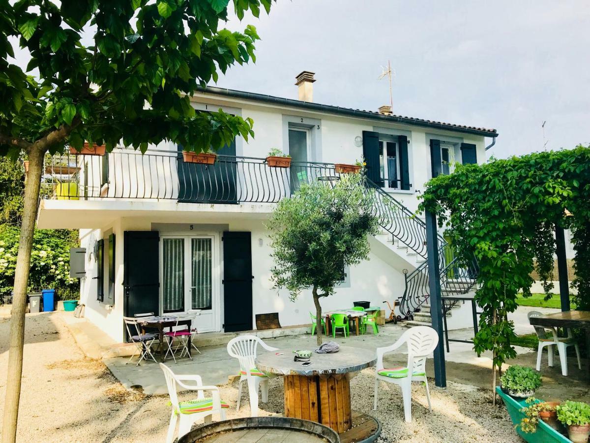 Apartamento Chez Marinette Le Cailar Exterior foto